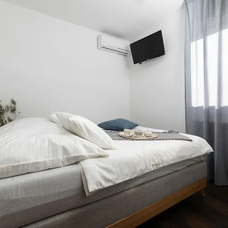 Luna By Interhome *
