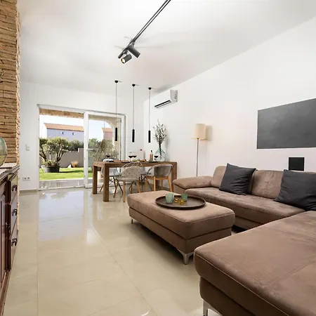 Villa Luna By Interhome *